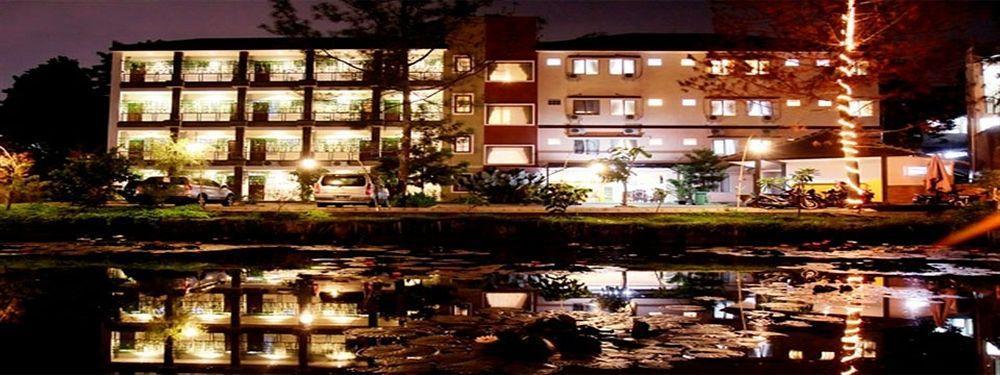 Hotel Lotus Bandung Bagian luar foto