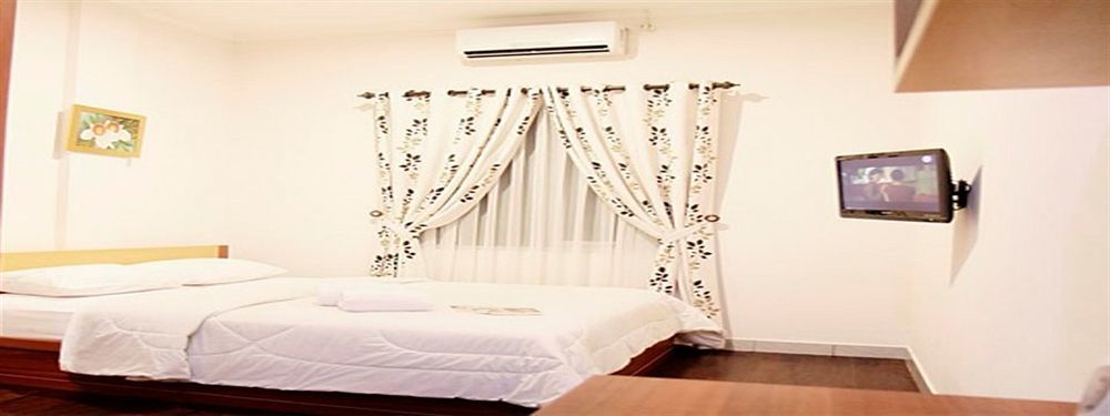 Hotel Lotus Bandung Bagian luar foto